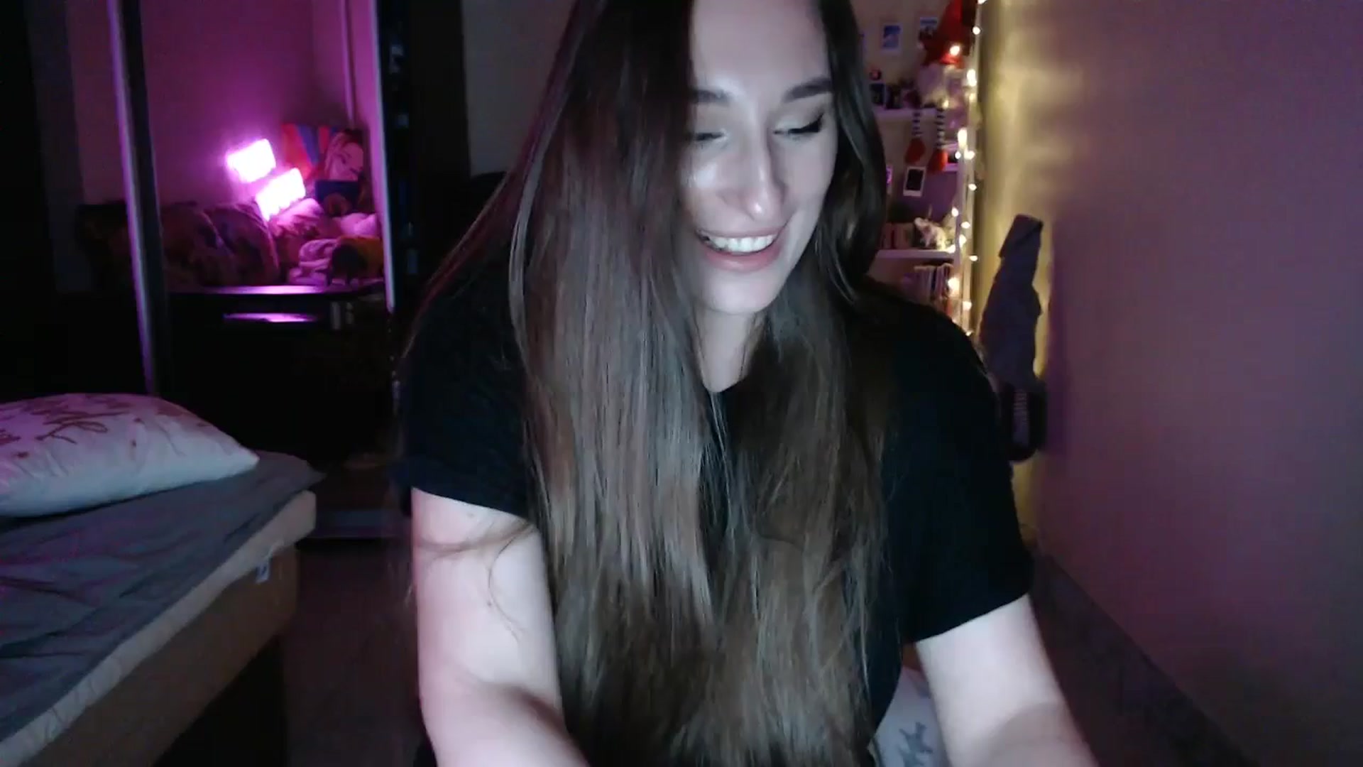 Gallery image thumbnail from Adriana_b's myfreecams stream on, 09/21/2024, 18:02 image 10 of 20
