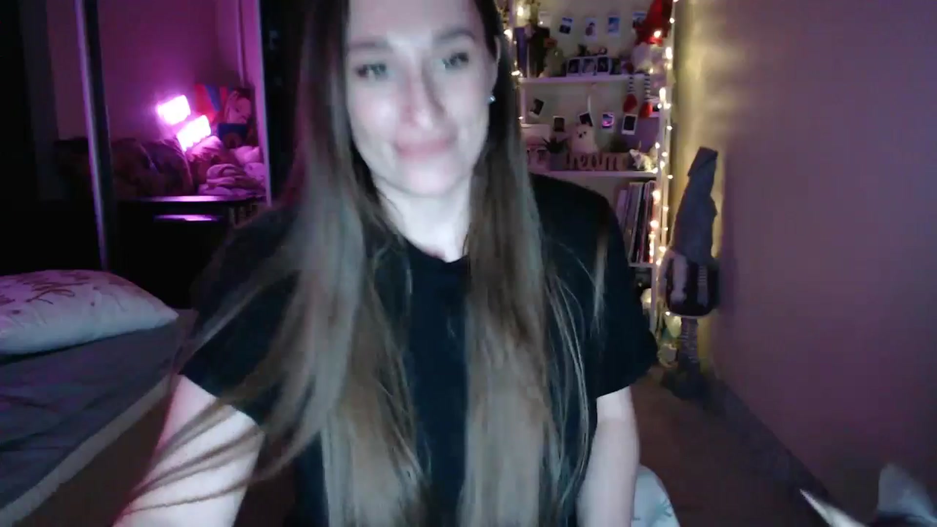 Gallery image thumbnail from Adriana_b's myfreecams stream on, 09/21/2024, 18:02 image 15 of 20