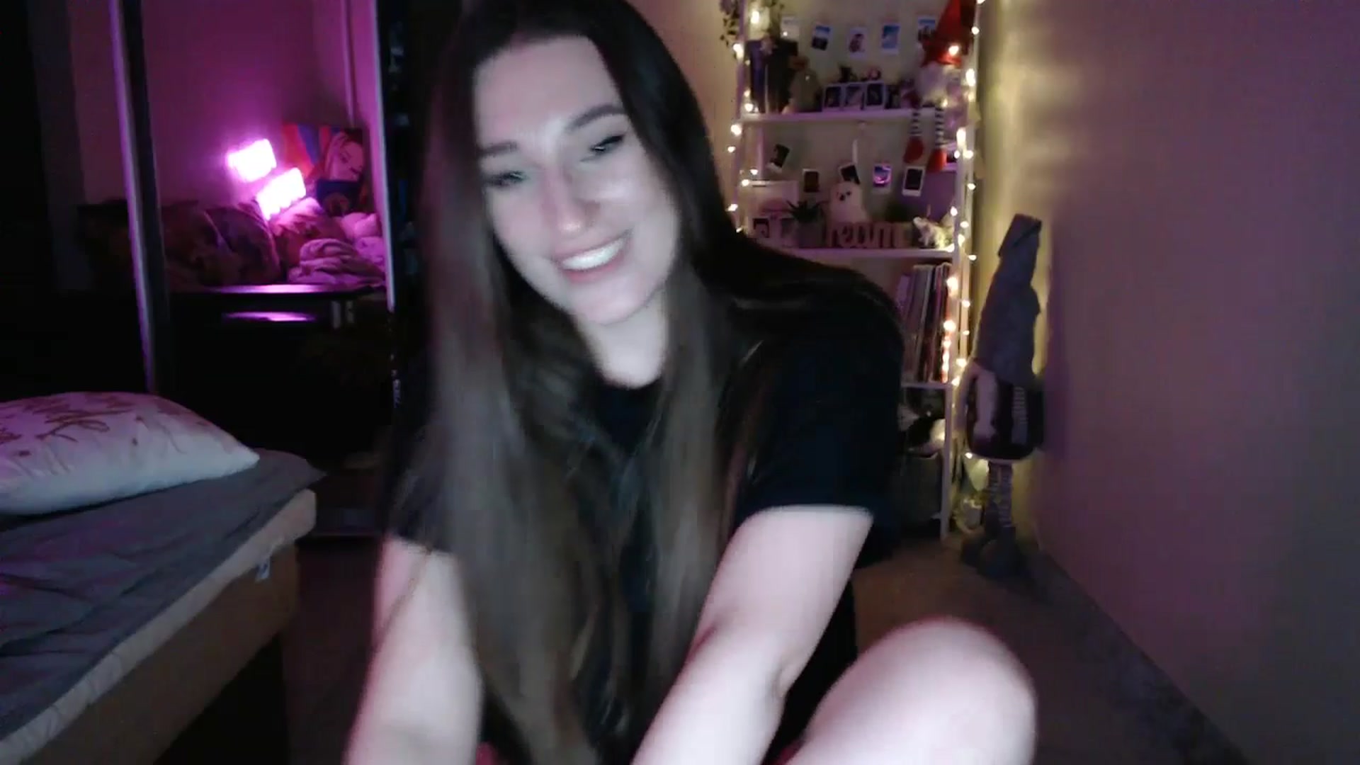 Gallery image thumbnail from Adriana_b's myfreecams stream on, 09/21/2024, 18:02 image 11 of 20
