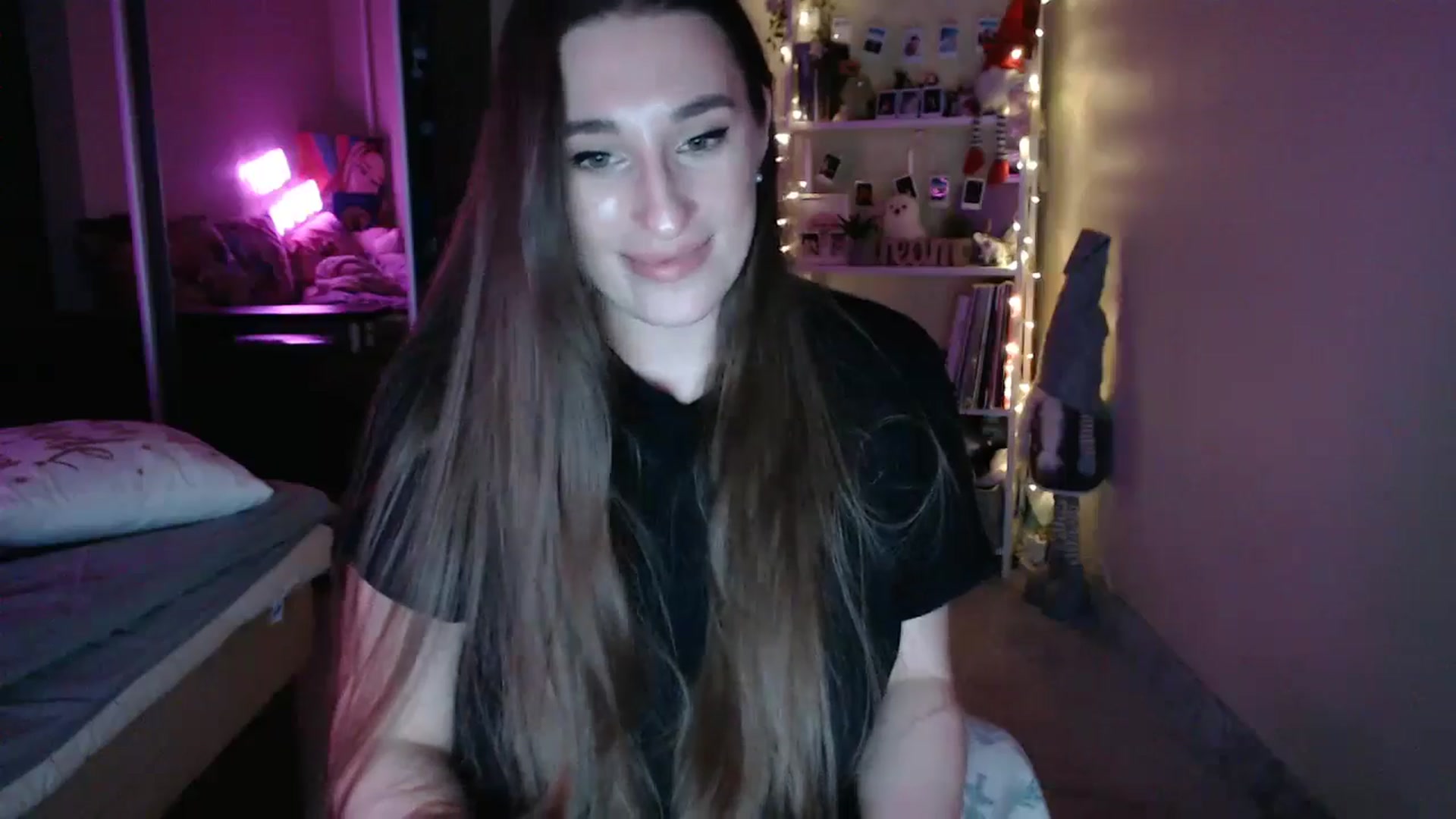 Gallery image thumbnail from Adriana_b's myfreecams stream on, 09/21/2024, 18:02 image 7 of 20