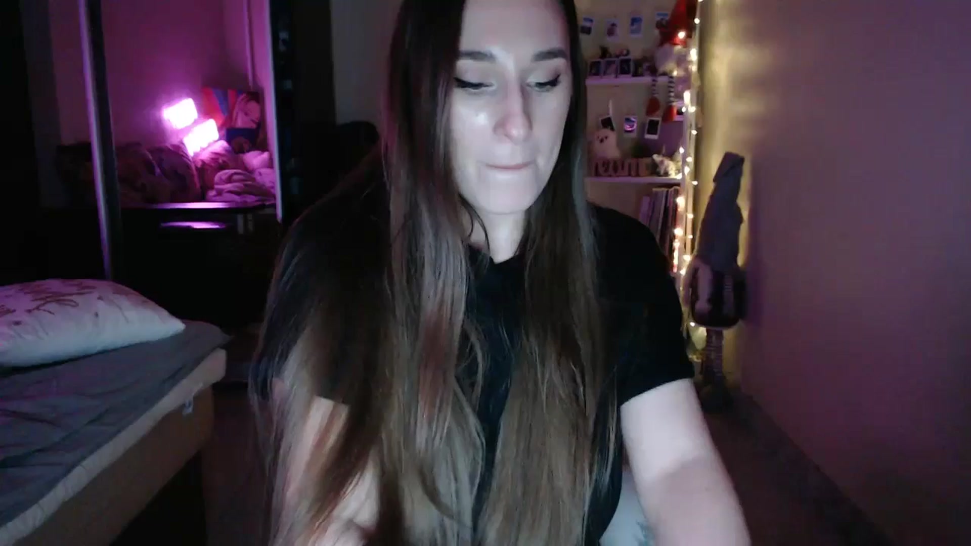 Gallery image thumbnail from Adriana_b's myfreecams stream on, 09/21/2024, 18:02 image 18 of 20