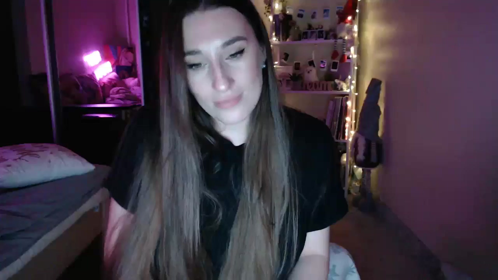 Gallery image thumbnail from Adriana_b's myfreecams stream on, 09/21/2024, 18:02 image 19 of 20
