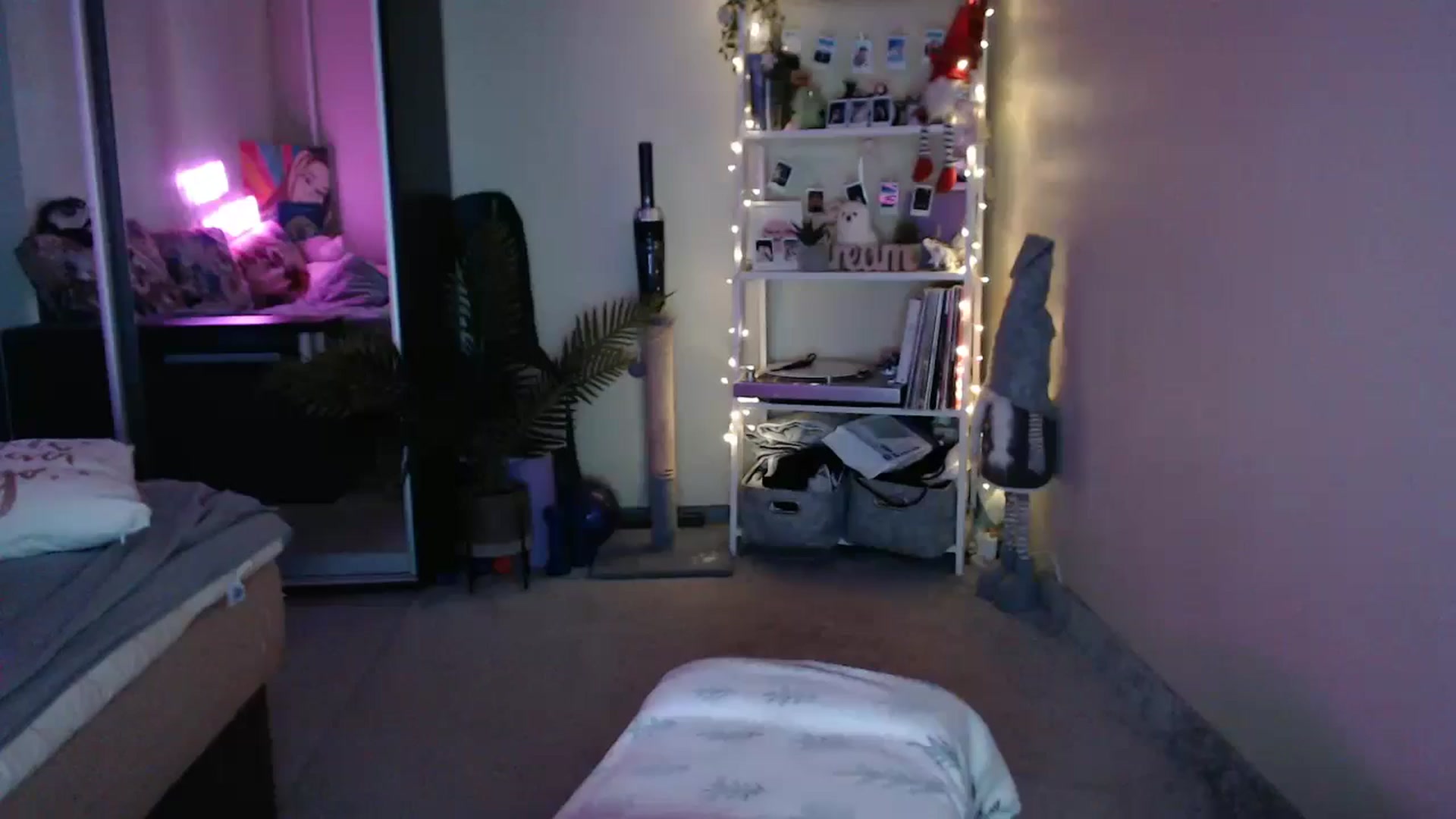 Gallery image thumbnail from Adriana_b's myfreecams stream on, 09/22/2024, 17:02 image 1 of 20