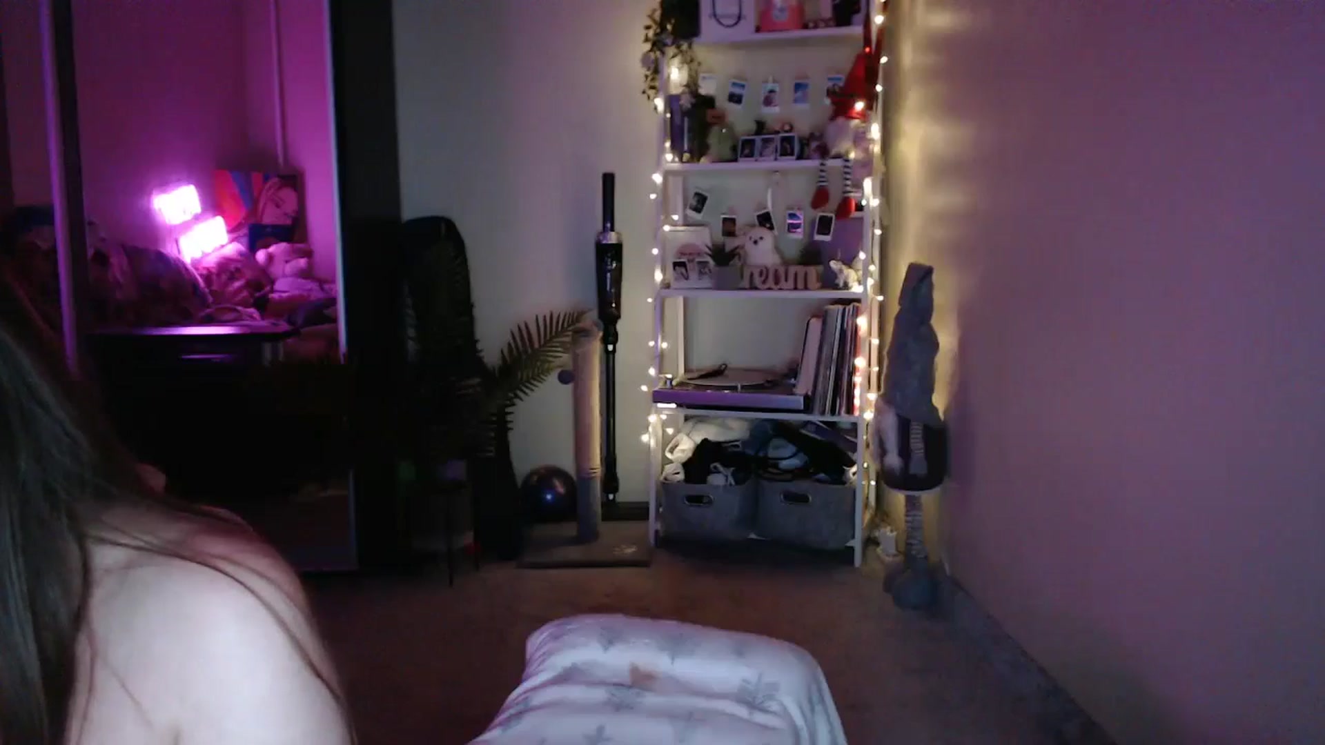 Gallery image thumbnail from Adriana_b's myfreecams stream on, 10/19/2024, 17:01 image 19 of 20