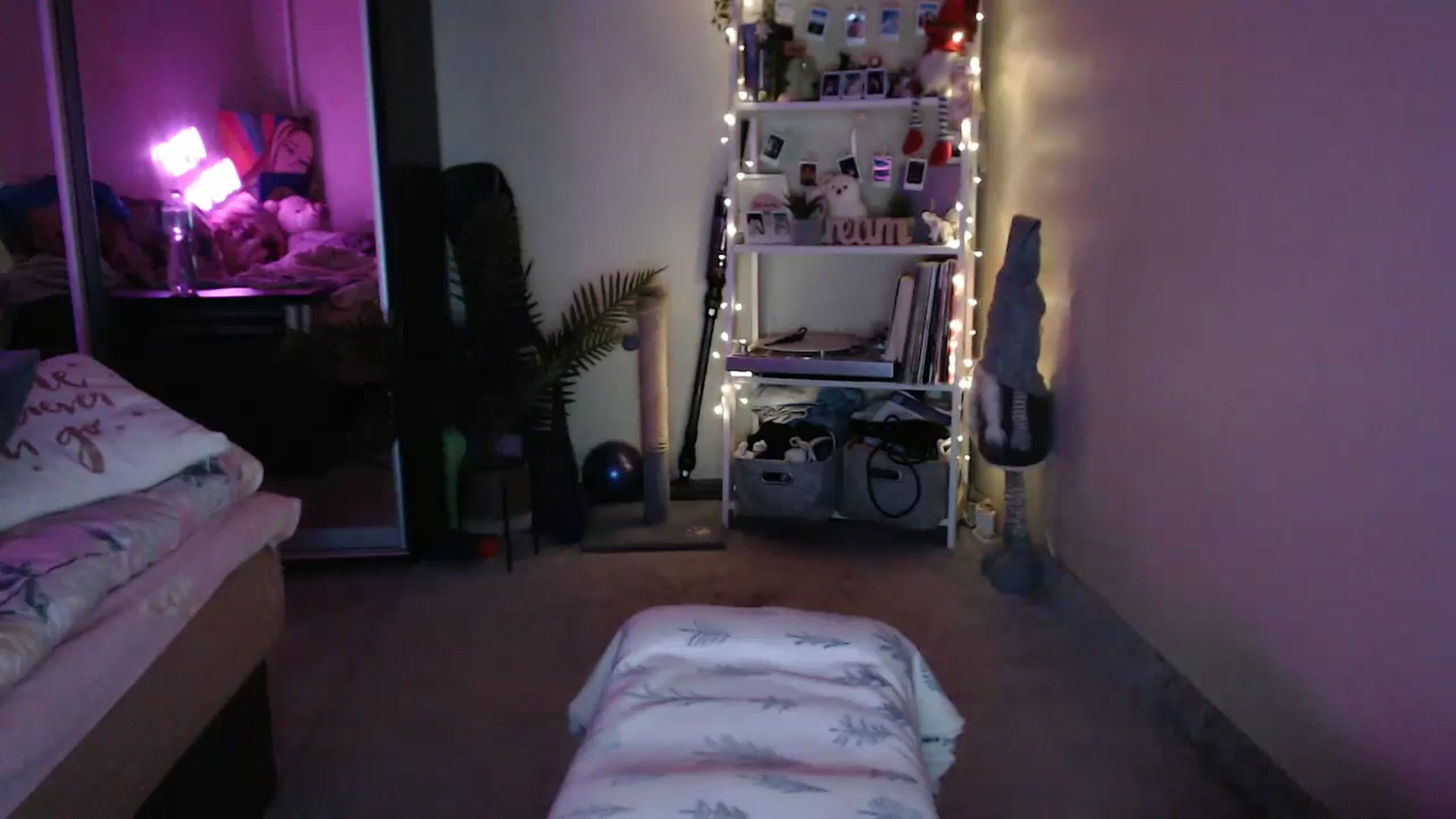 Gallery image thumbnail from Adriana_b's myfreecams stream on, 10/20/2024, 16:13 image 10 of 20