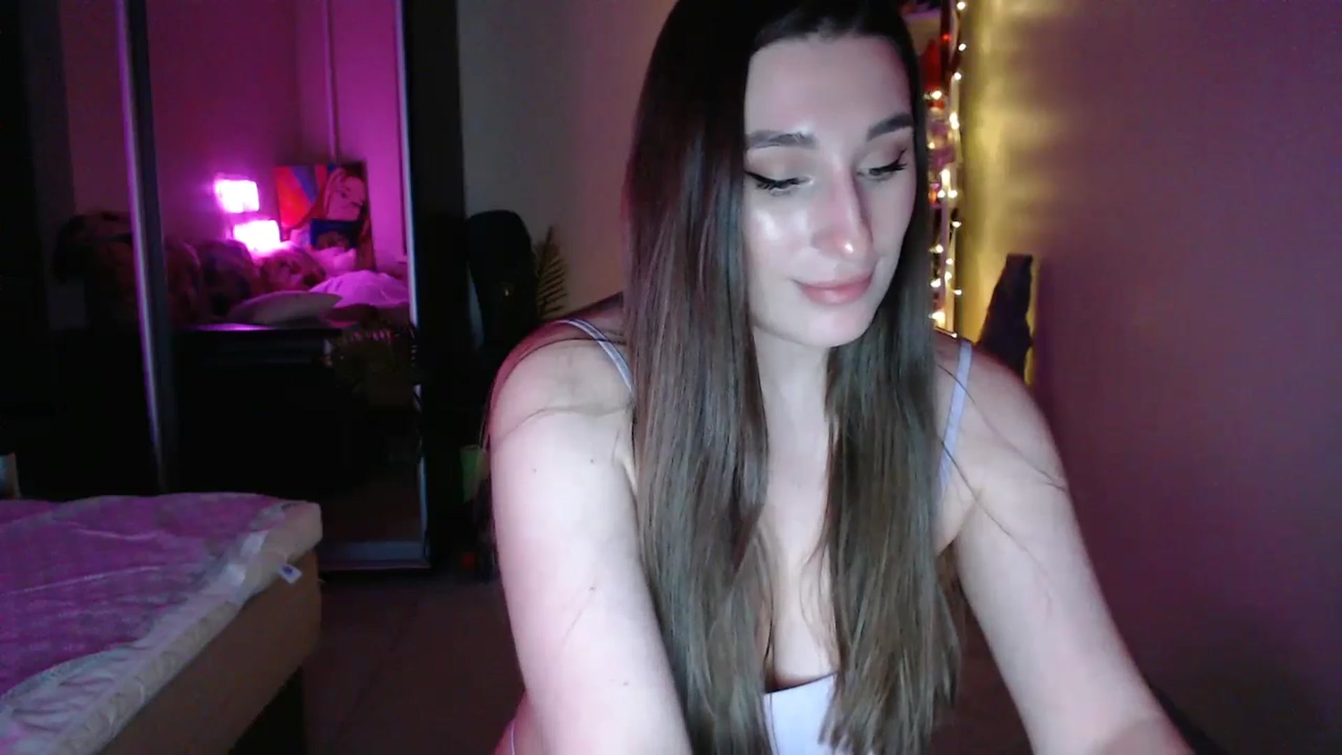 Gallery image thumbnail from Adriana_b's myfreecams stream on, 11/10/2024, 17:57 image 2 of 20