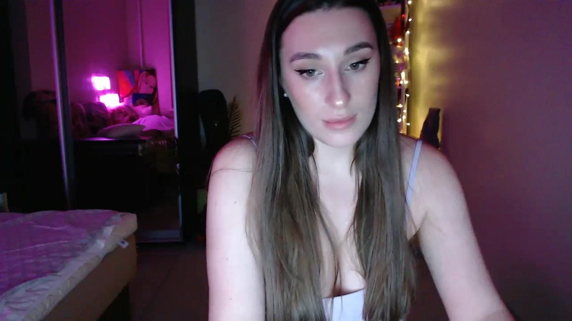 Gallery image thumbnail from Adriana_b's myfreecams stream on, 11/10/2024, 17:57 image 3 of 20