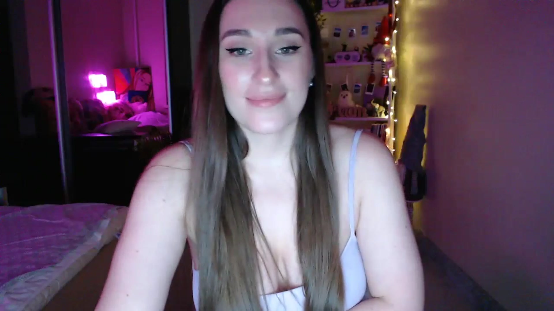 Gallery image thumbnail from Adriana_b's myfreecams stream on, 11/10/2024, 17:57 image 8 of 20