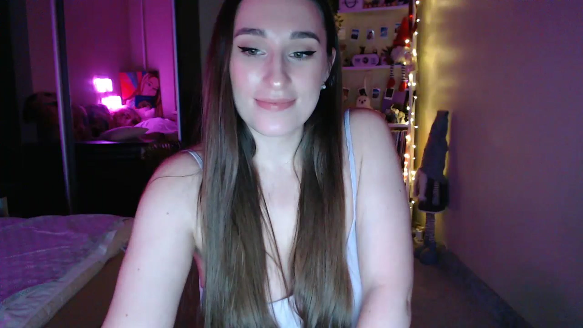 Gallery image thumbnail from Adriana_b's myfreecams stream on, 11/10/2024, 17:57 image 10 of 20