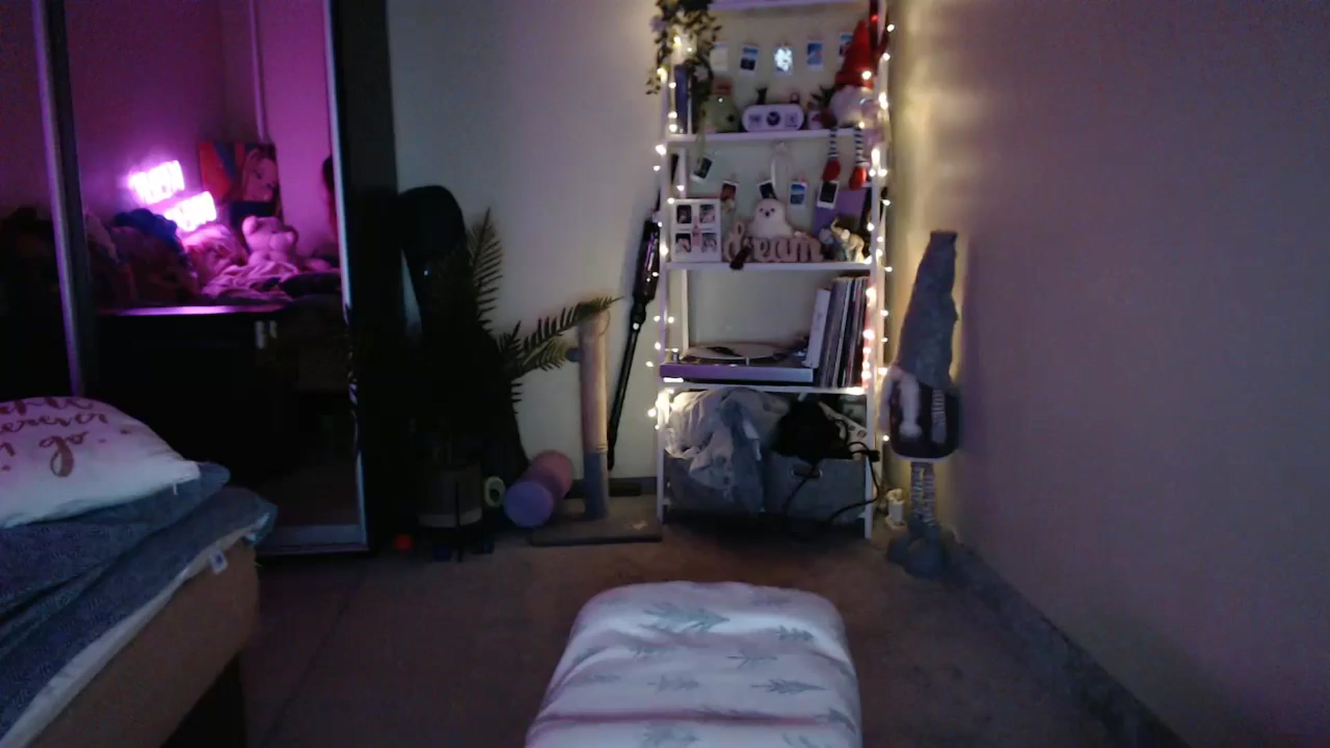 Gallery image thumbnail from Adriana_b's myfreecams stream on, 11/15/2024, 17:06 image 15 of 20
