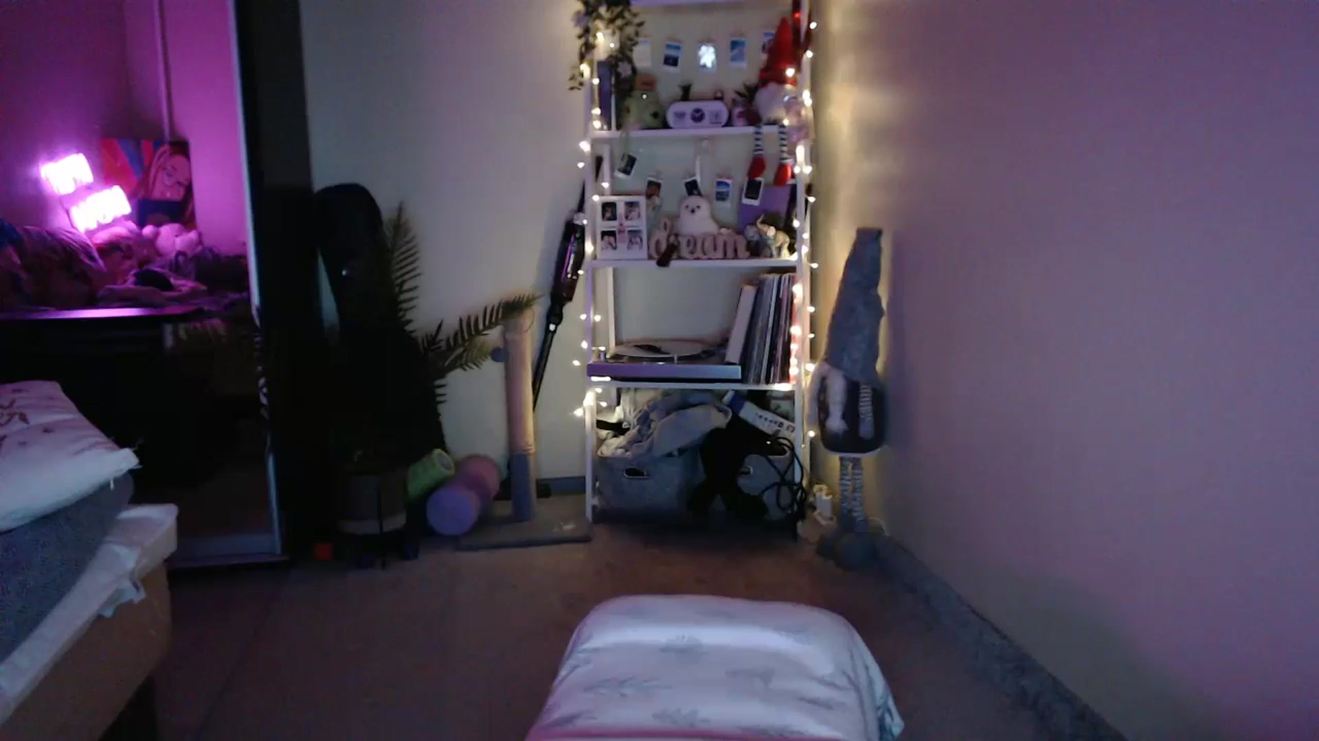 Gallery image thumbnail from Adriana_b's myfreecams stream on, 11/17/2024, 16:04 image 13 of 20