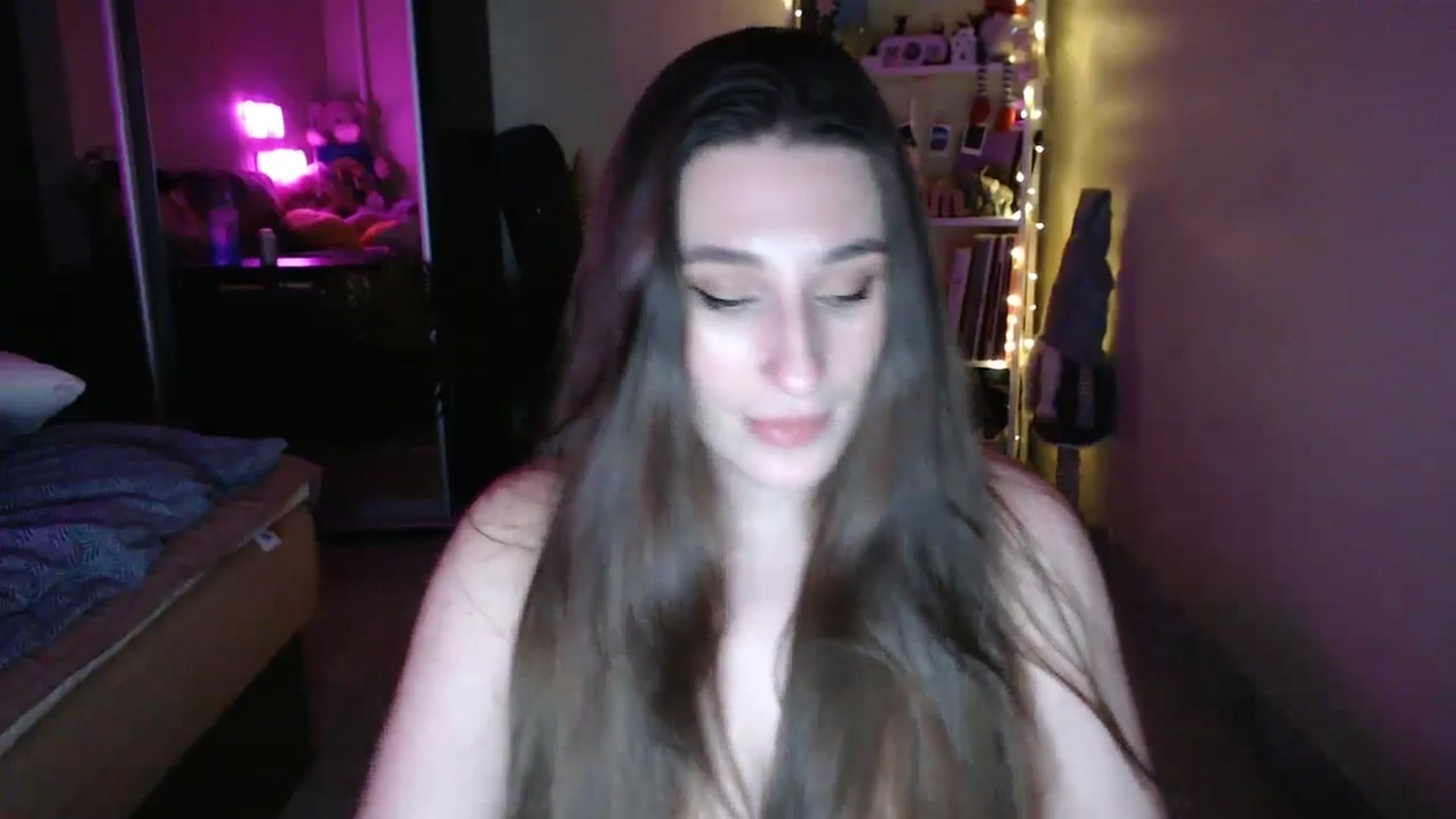 Gallery image thumbnail from Adriana_b's myfreecams stream on, 01/18/2025, 19:52 image 14 of 20