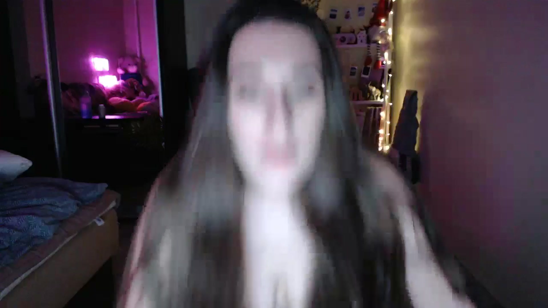 Gallery image thumbnail from Adriana_b's myfreecams stream on, 01/18/2025, 19:52 image 13 of 20