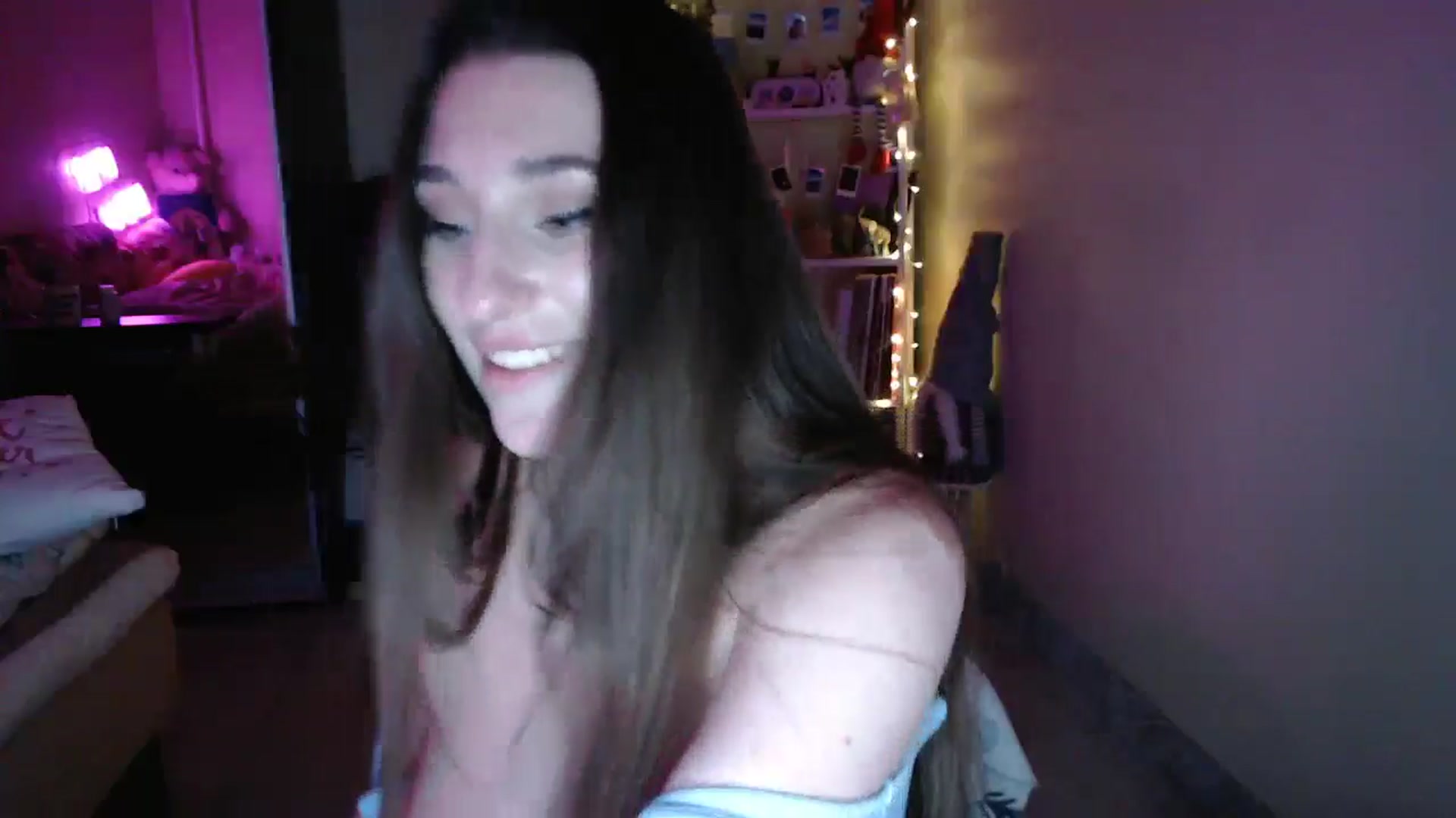 Gallery image thumbnail from Adriana_b's myfreecams stream on, 02/15/2025, 17:45 image 14 of 20