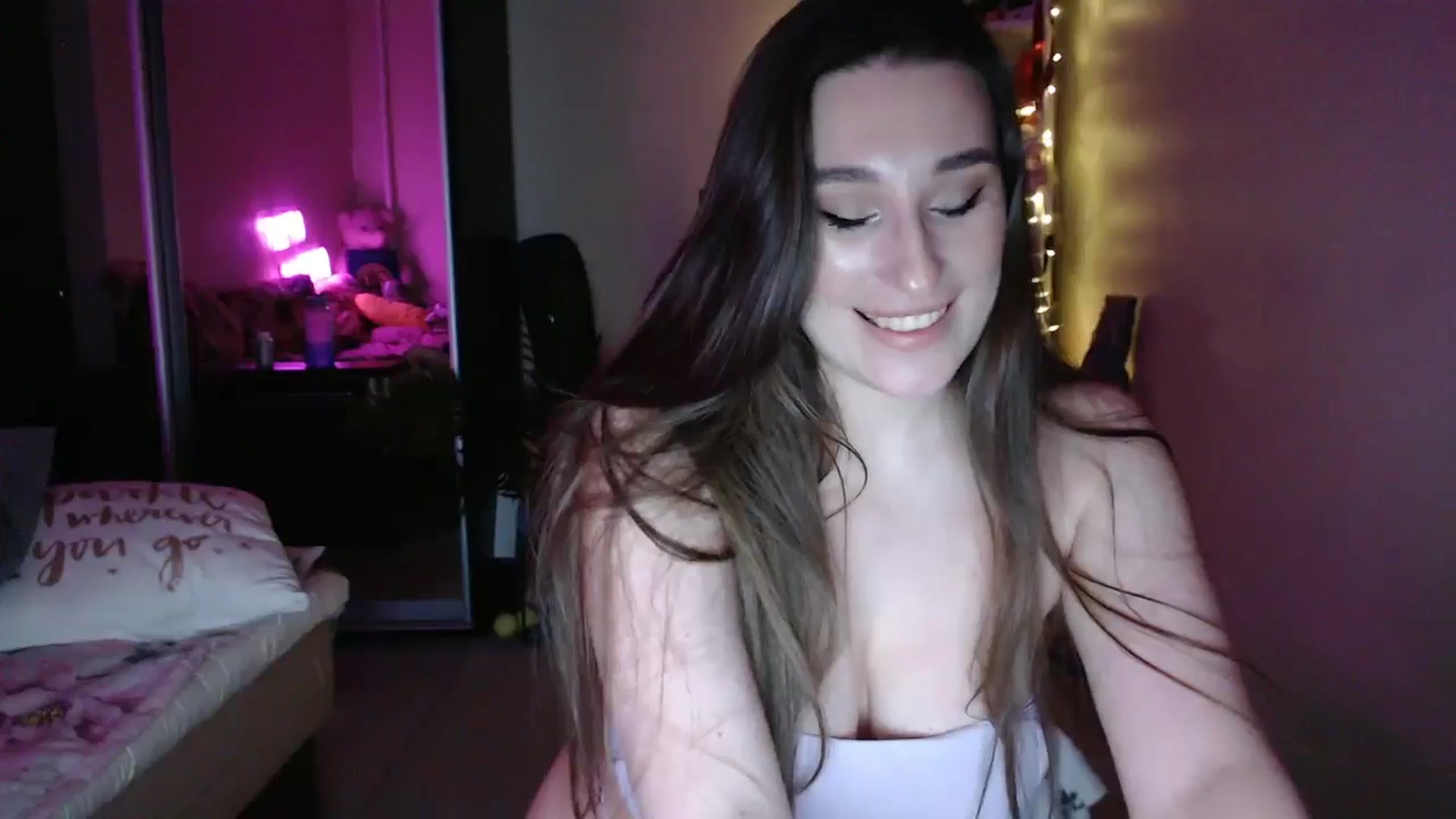 Gallery image thumbnail from Adriana_b's myfreecams stream on, 02/16/2025, 18:41 image 17 of 20