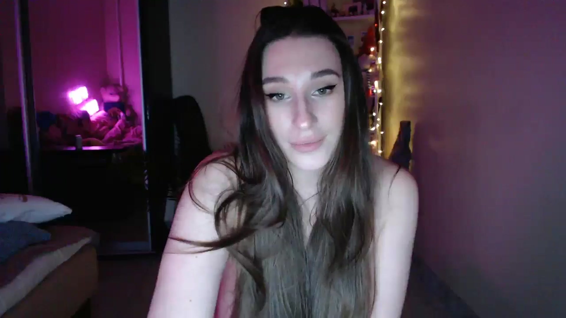 Gallery image thumbnail from Adriana_b's myfreecams stream on, 03/02/2025, 18:36 image 6 of 20