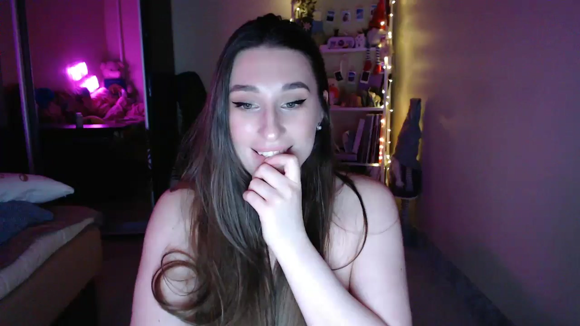 Gallery image thumbnail from Adriana_b's myfreecams stream on, 03/02/2025, 18:36 image 9 of 20