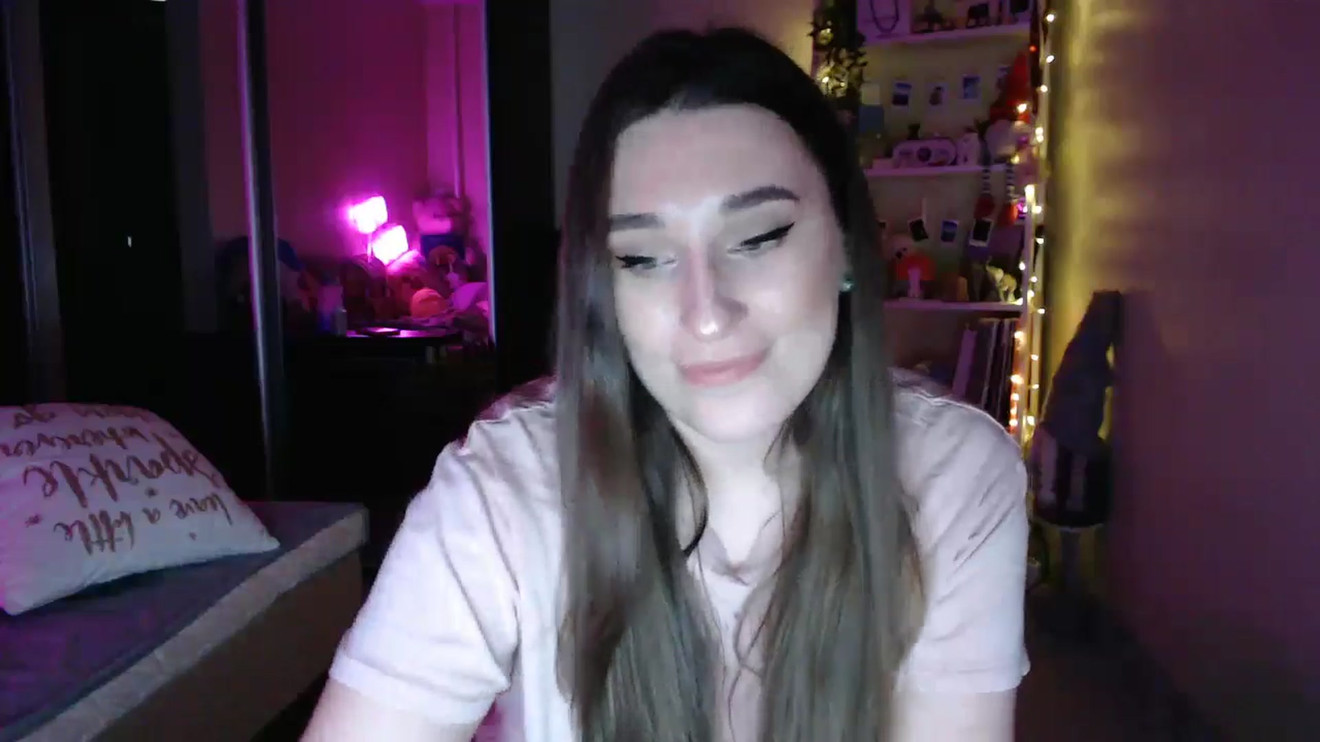 Gallery image thumbnail from Adriana_b's myfreecams stream on, 03/22/2025, 18:51 image 19 of 20