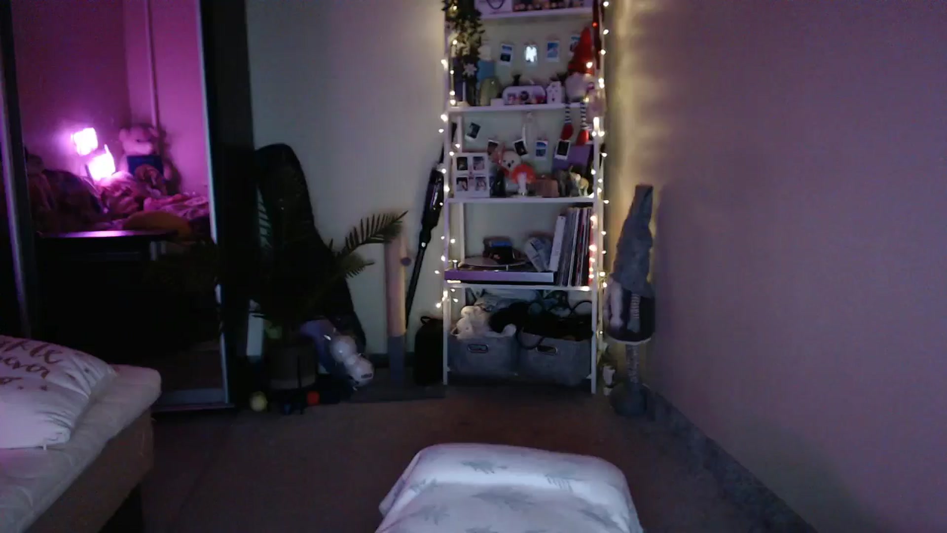 Gallery image thumbnail from Adriana_b's myfreecams stream on, 03/29/2025, 18:10 image 19 of 20