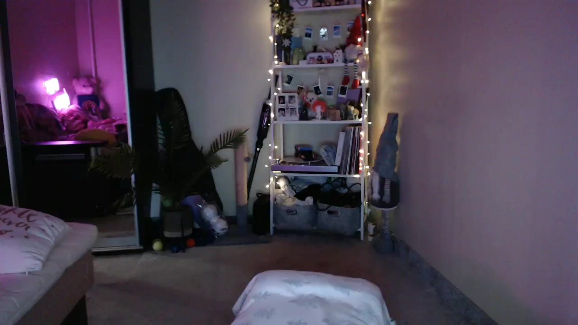 Gallery image thumbnail from Adriana_b's myfreecams stream on, 03/29/2025, 18:10 image 5 of 20