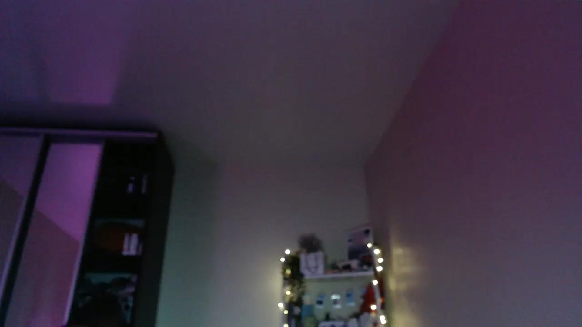 Gallery image thumbnail from Adriana_b's myfreecams stream on, 06/21/2025, 17:17 image 13 of 20
