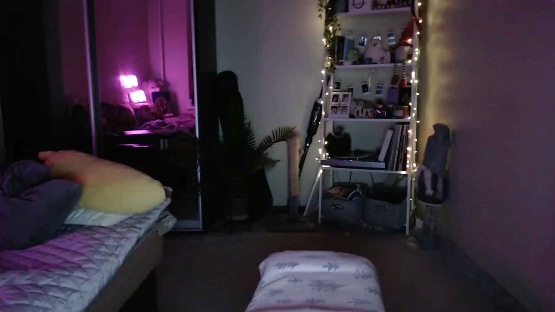 Gallery image thumbnail from Adriana_b's myfreecams stream on, 10/19/2025, 17:36 image 2 of 20