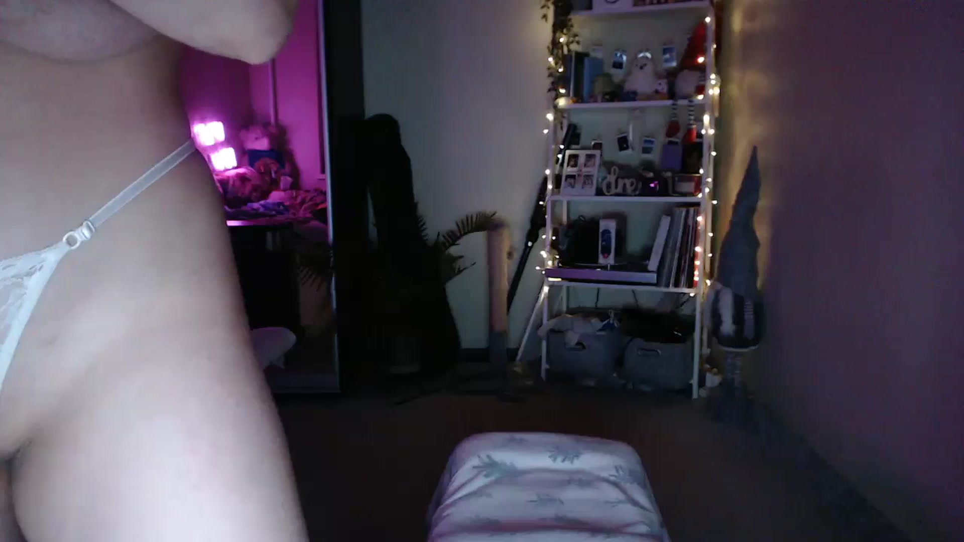 Gallery image thumbnail from Adriana_b's myfreecams stream on, 11/23/2025, 18:27 image 15 of 20