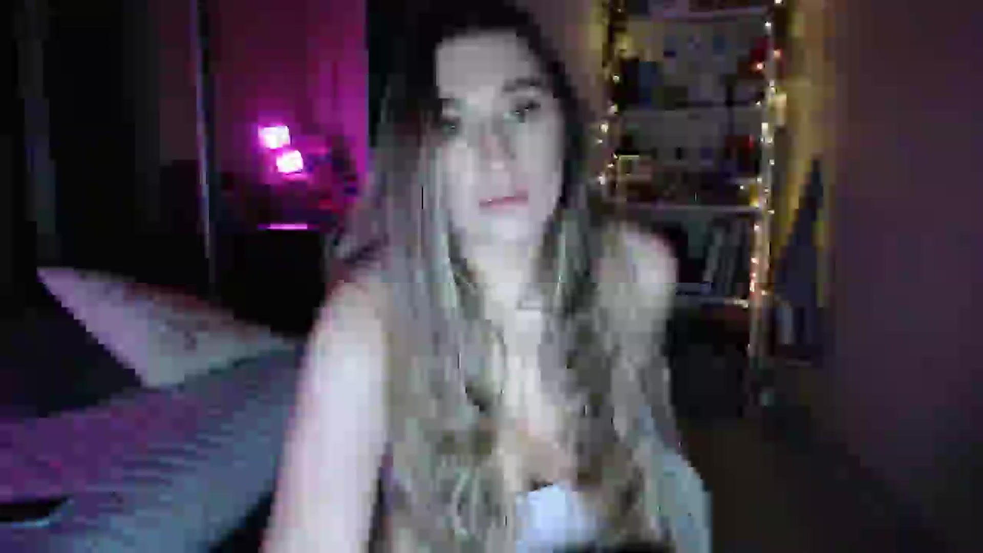 Gallery image thumbnail from Adriana_b's myfreecams stream on, 03/01/2026, 18:27 image 19 of 20