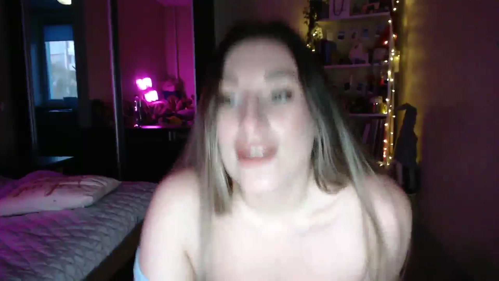 Gallery image thumbnail from Adriana_b's myfreecams stream on, 05/03/2026, 18:02 image 3 of 20