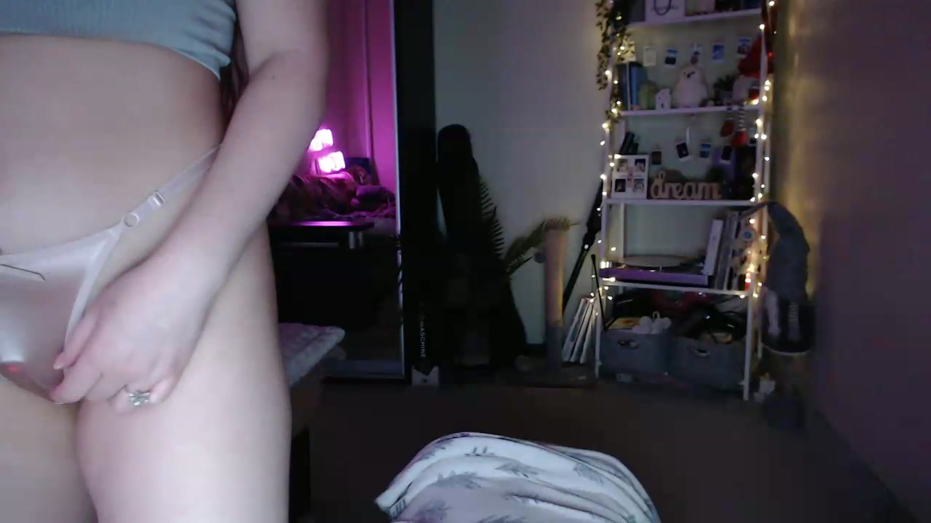 Gallery image thumbnail from Adriana_b's myfreecams stream on, 05/30/2026, 17:30 image 16 of 20