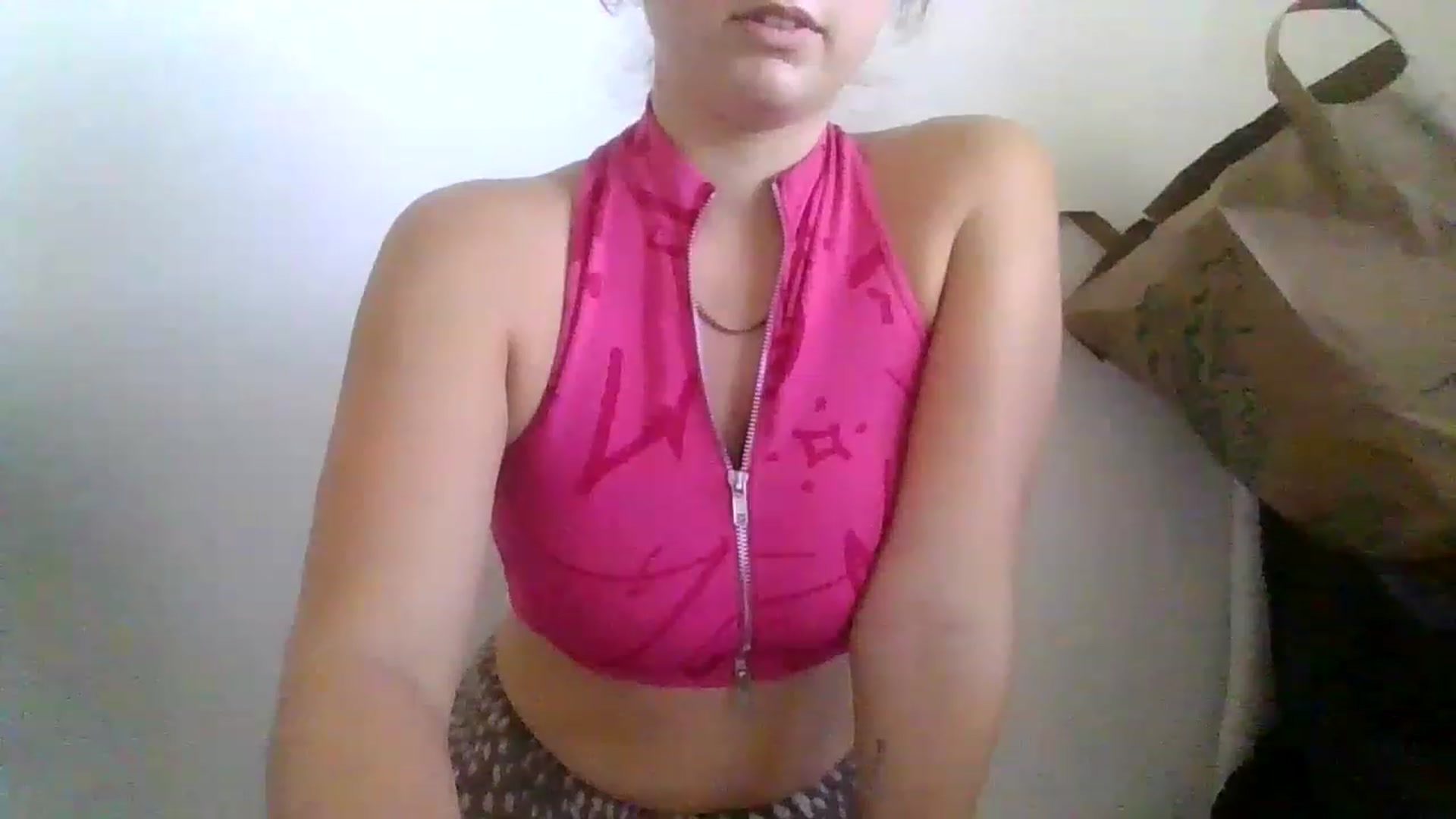 Gallery image thumbnail from Adrianaxx18's myfreecams stream on, 11/19/2022, 12:37 image 16 of 20