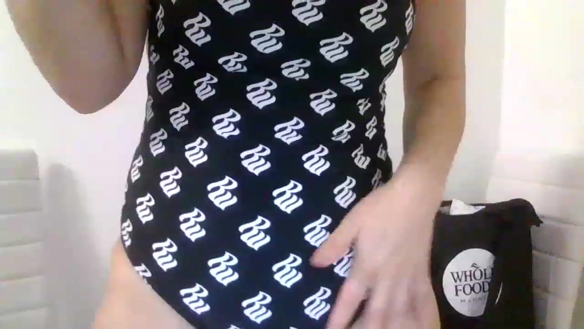 Gallery image thumbnail from Adrianaxx18's myfreecams stream on, 11/21/2022, 13:20 image 7 of 20