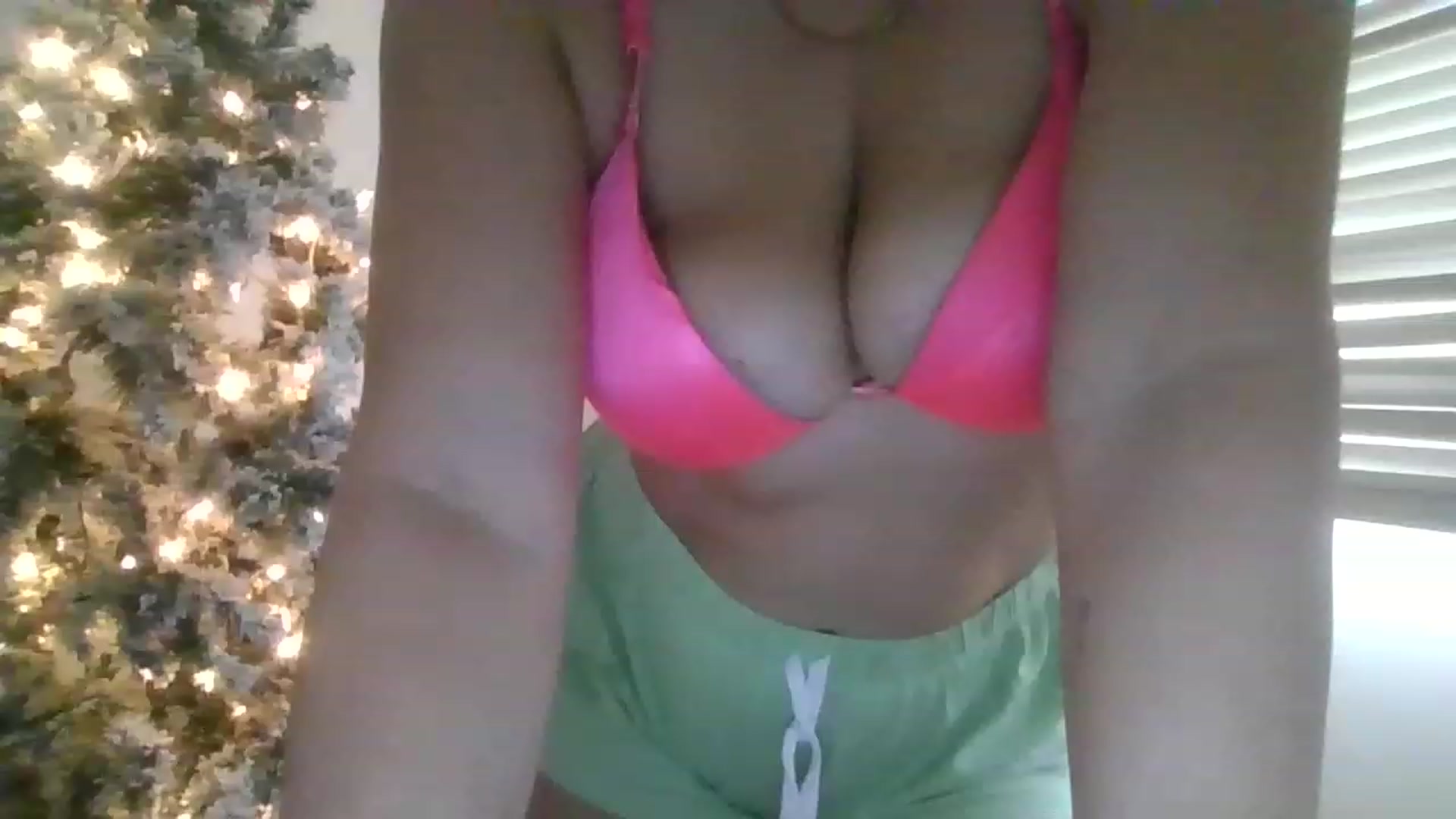 Gallery image thumbnail from Adrianaxx18's myfreecams stream on, 11/22/2022, 13:31 image 1 of 20