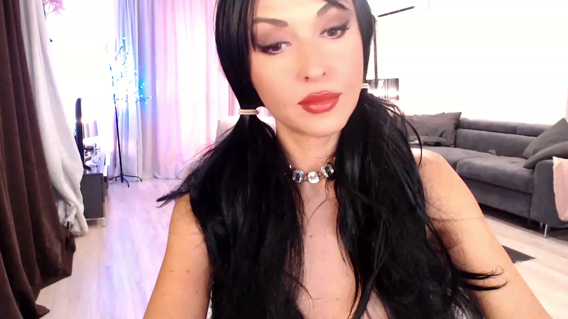 Gallery image thumbnail from Adrianna12Yrs's myfreecams stream on, 11/29/2022, 07:49 image 15 of 20