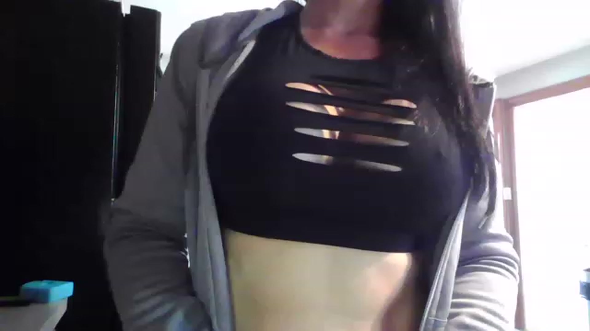 Gallery image thumbnail from Adrianna44's myfreecams stream on, 04/21/2023, 17:04 image 4 of 20