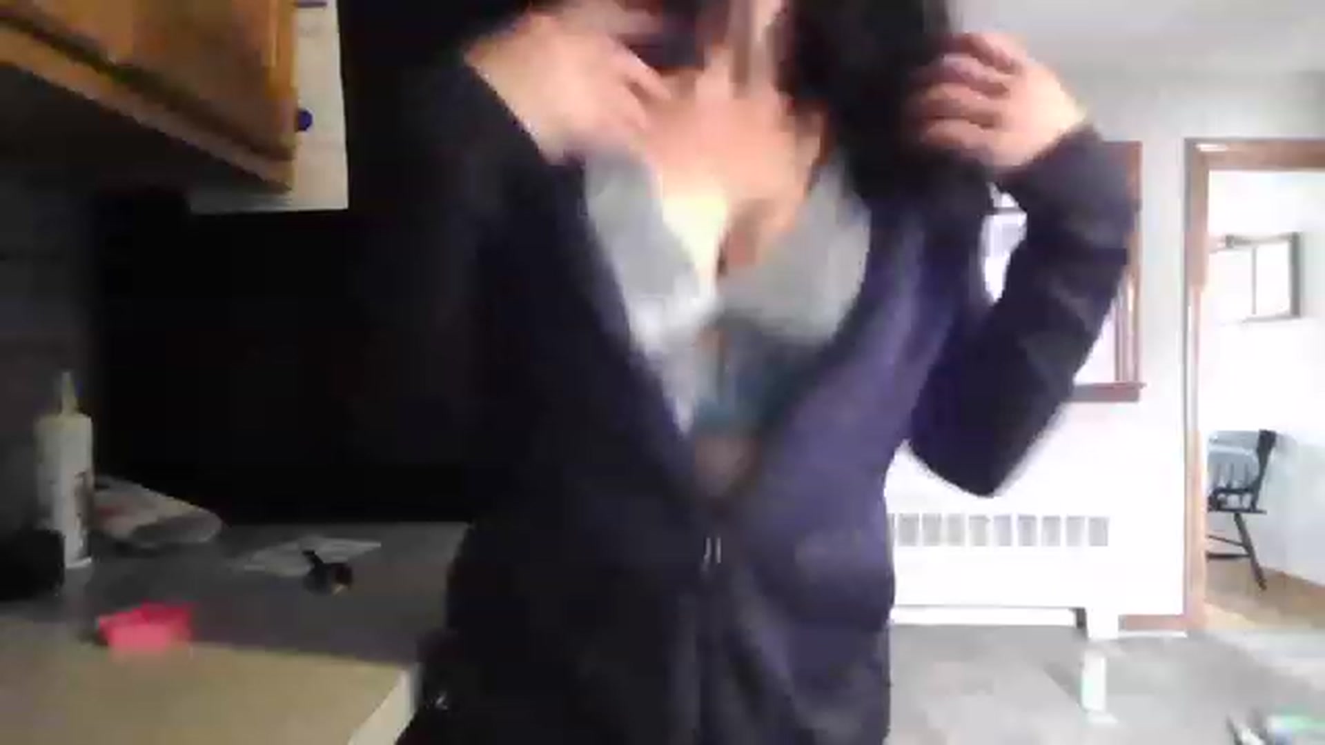 Gallery image thumbnail from Adrianna44's myfreecams stream on, 04/22/2023, 19:22 image 3 of 20
