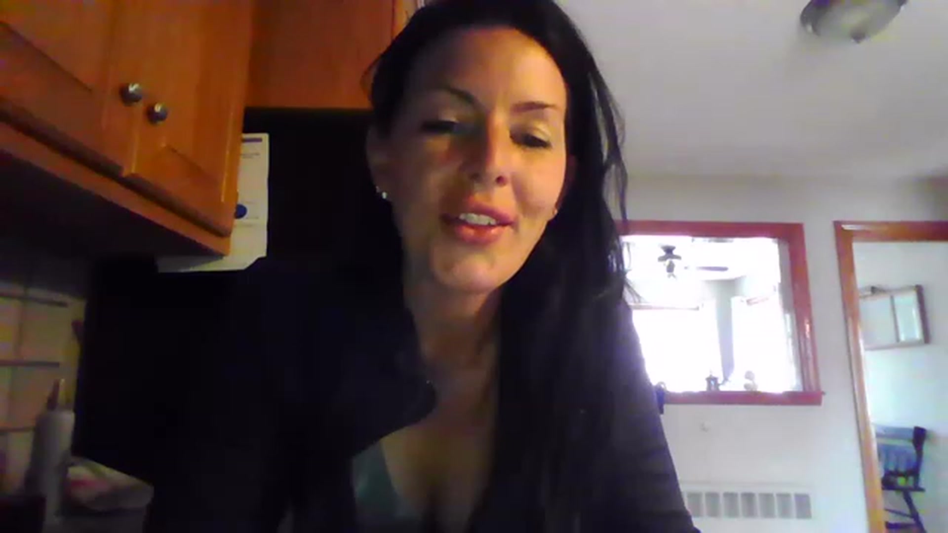 Gallery image thumbnail from Adrianna44's myfreecams stream on, 04/22/2023, 19:22 image 8 of 20
