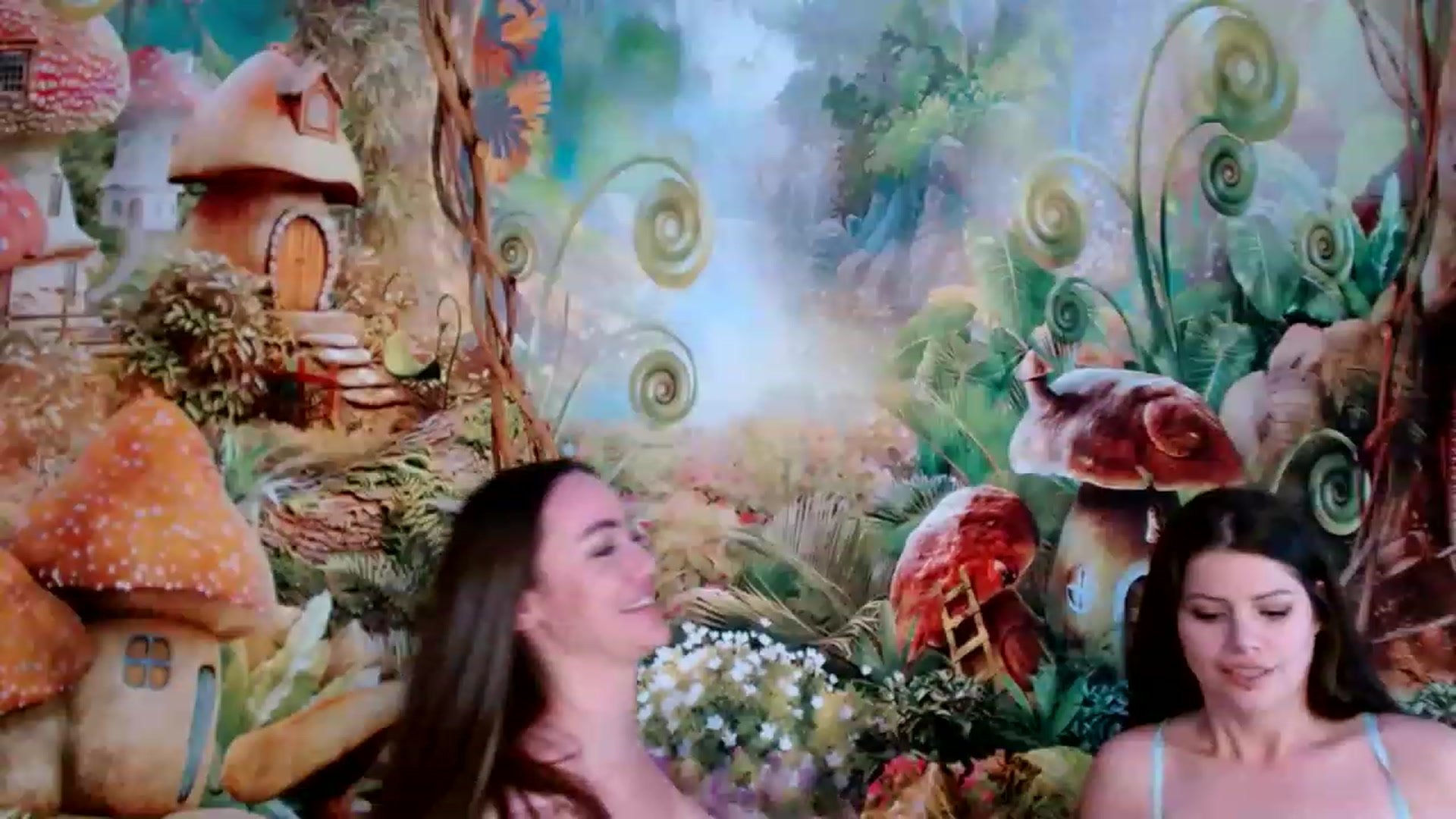 Gallery image thumbnail from AdriannaMaria's myfreecams stream on, 11/18/2022, 07:52 image 7 of 20