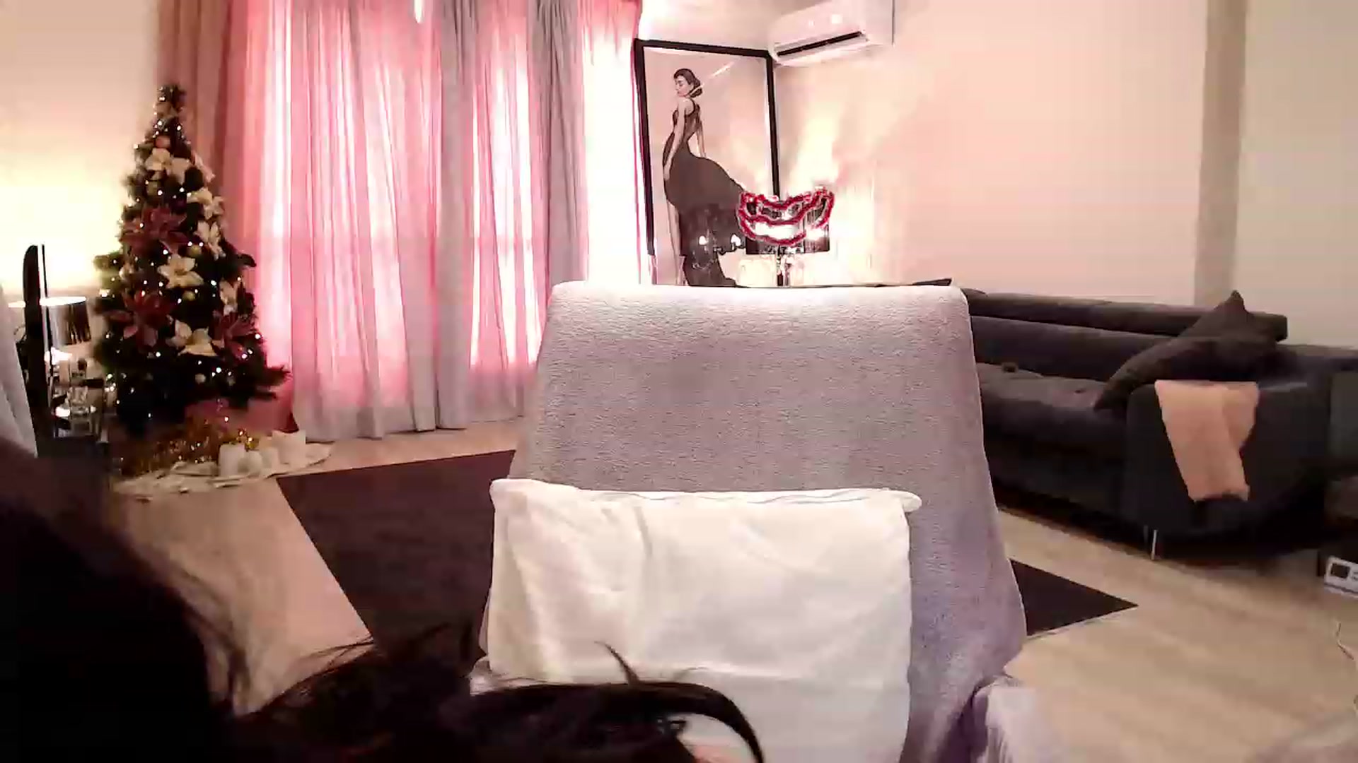 Gallery image thumbnail from Adrianna__'s myfreecams stream on, 12/10/2022, 08:36 image 3 of 20