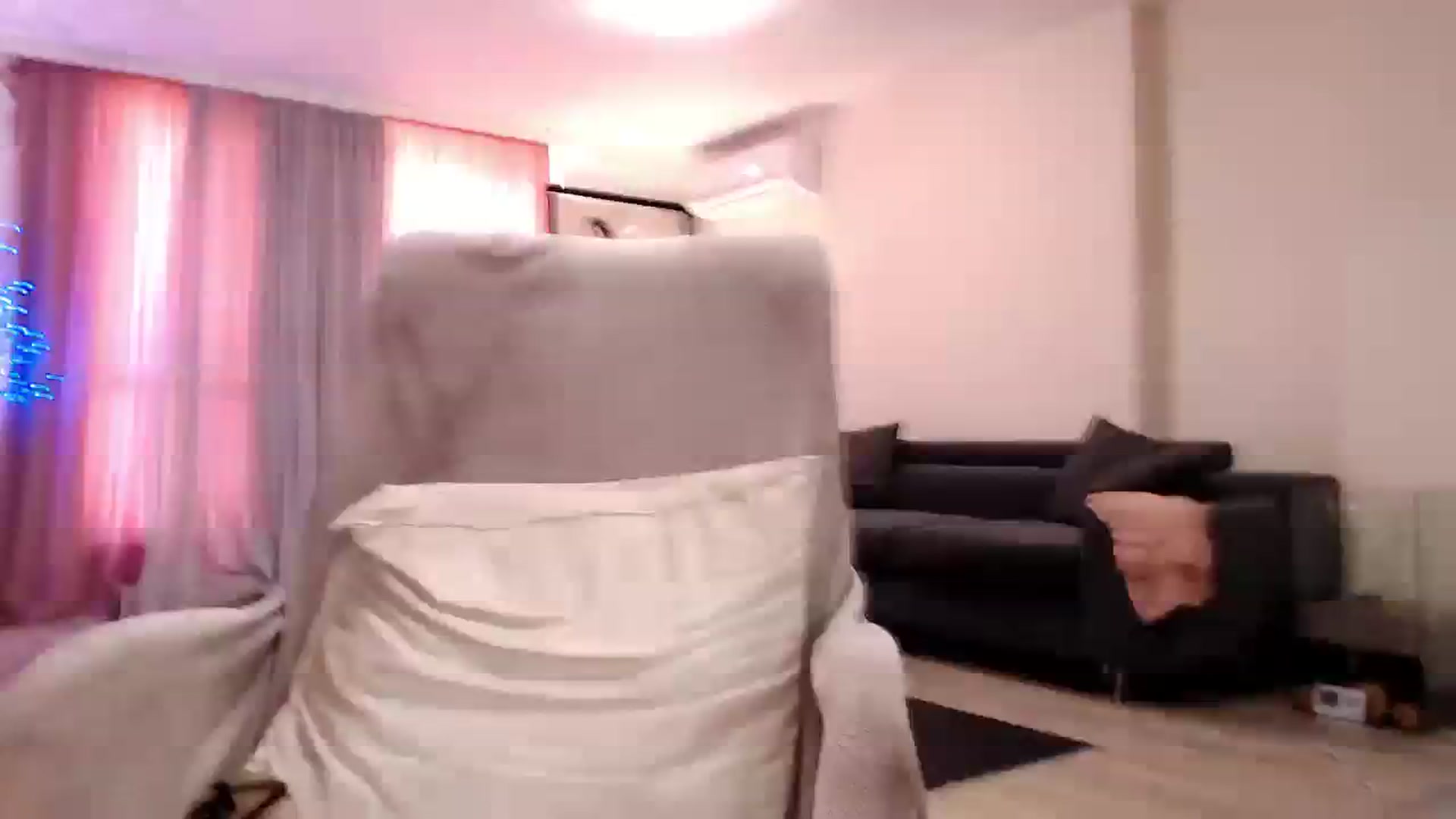 Gallery image thumbnail from Adrianna__'s myfreecams stream on, 08/06/2023, 08:17 image 5 of 20