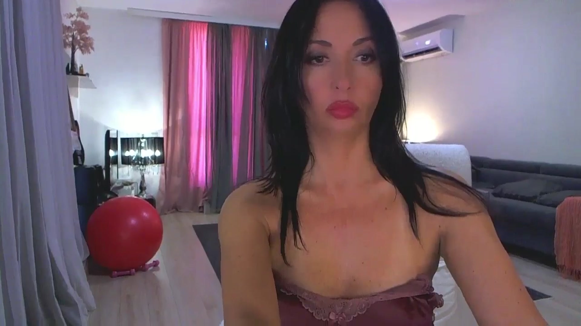 Gallery image thumbnail from Adrianna__'s myfreecams stream on, 07/26/2025, 08:09 image 13 of 20