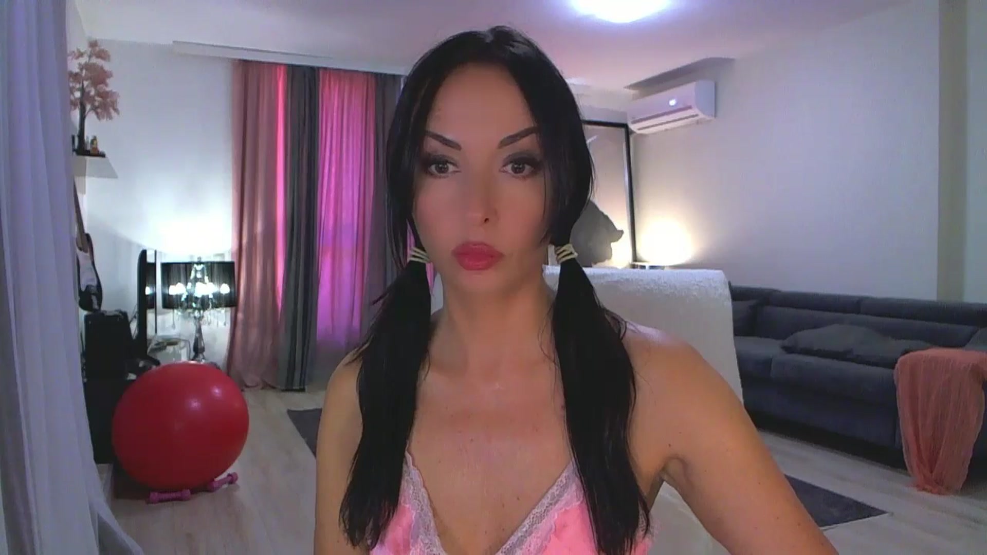 Gallery image thumbnail from Adrianna__'s myfreecams stream on, 08/10/2025, 08:02 image 10 of 20