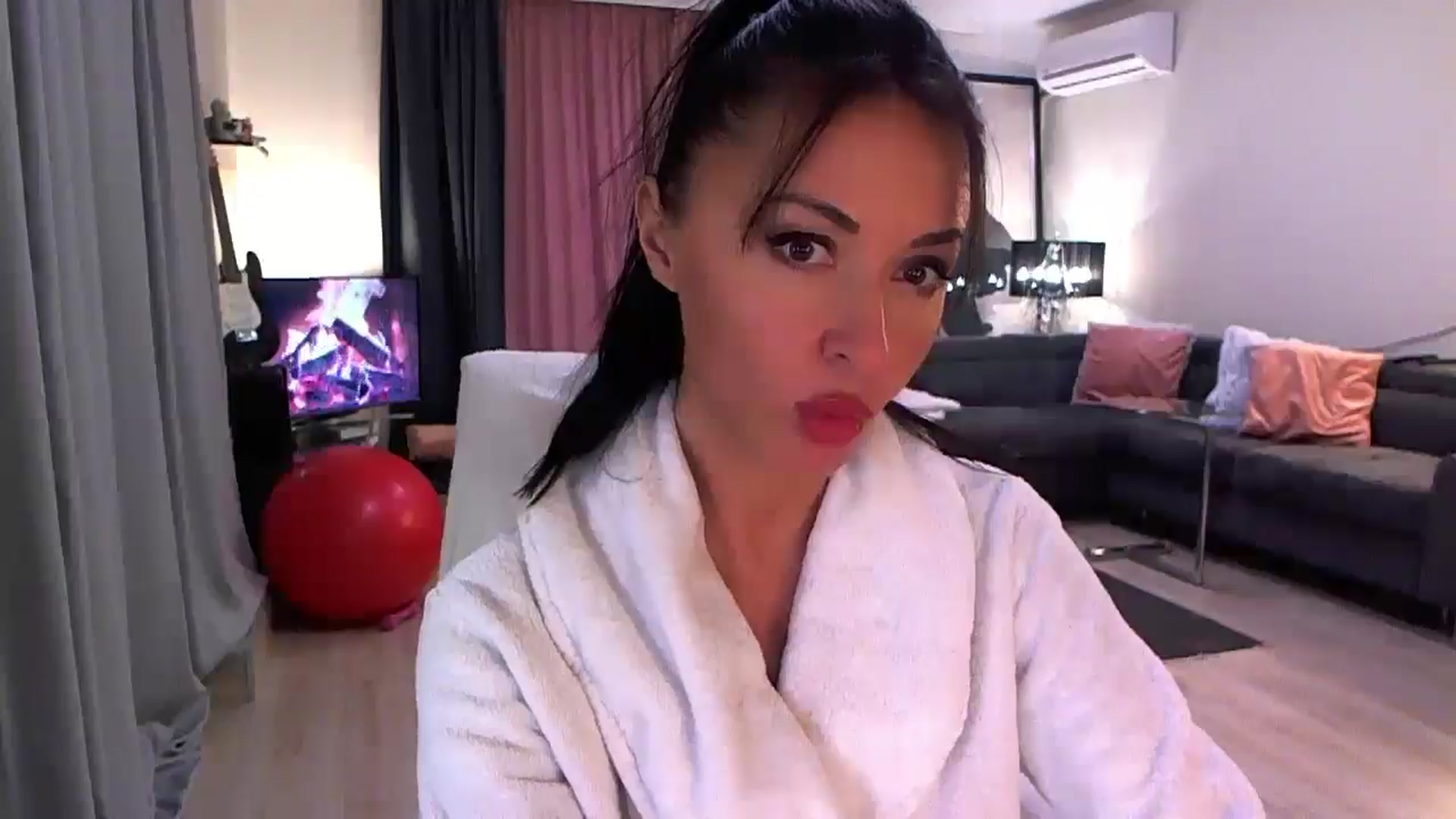 Gallery image thumbnail from Adrianna__'s myfreecams stream on, 02/22/2026, 15:52 image 17 of 20