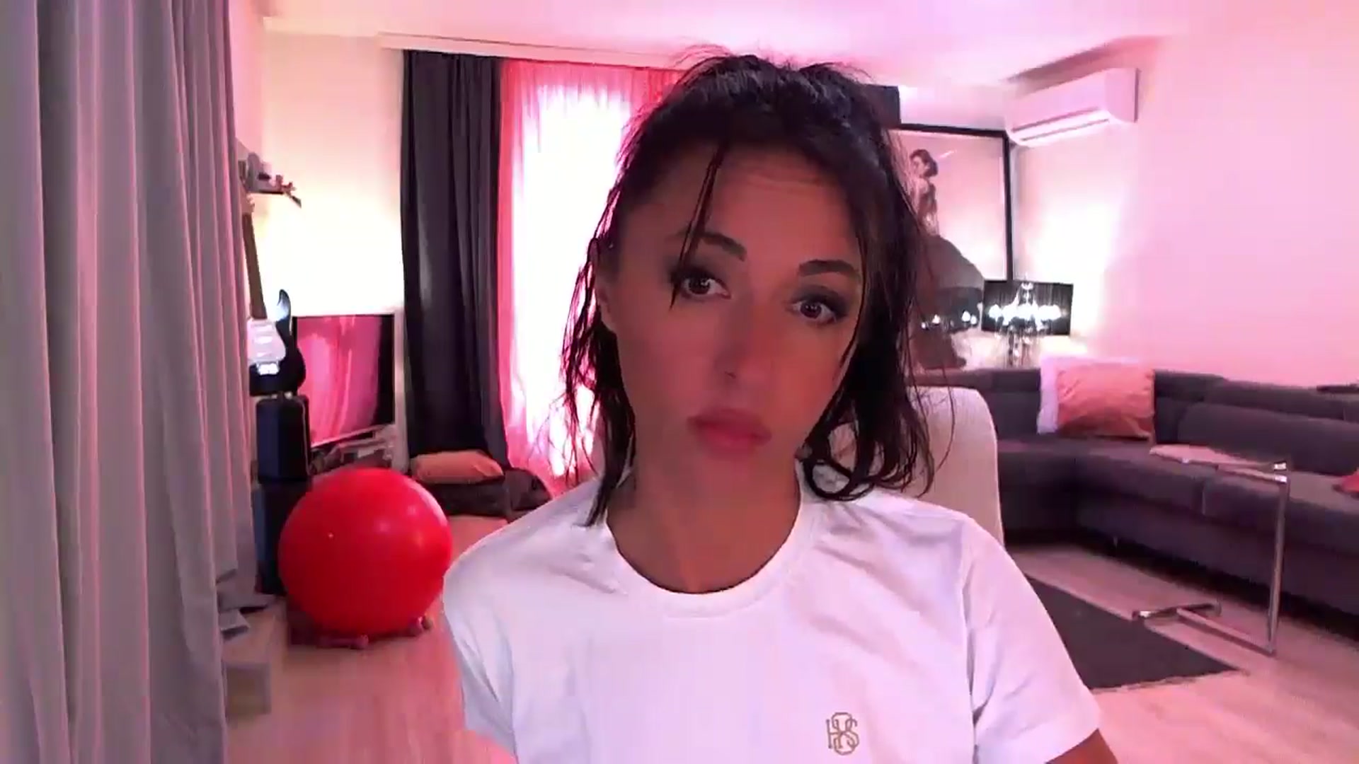 Gallery image thumbnail from Adrianna__'s myfreecams stream on, 03/08/2026, 12:08 image 9 of 20