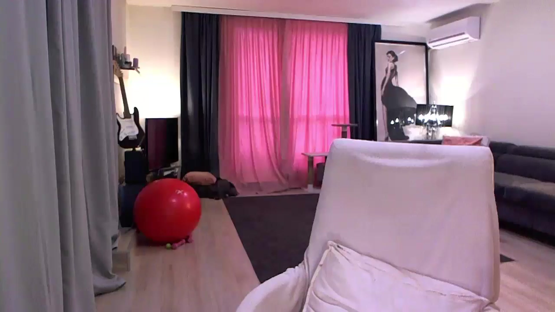 Gallery image thumbnail from Adrianna__'s myfreecams stream on, 04/04/2026, 15:25 image 12 of 20