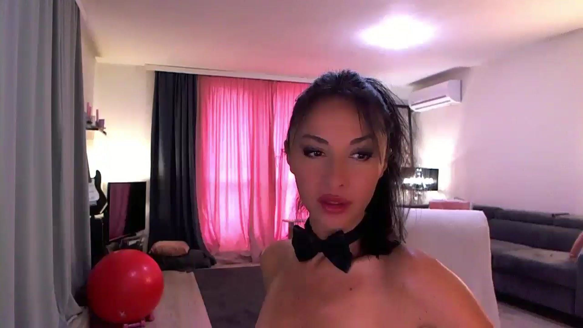 Gallery image thumbnail from Adrianna__'s myfreecams stream on, 04/16/2026, 07:59 image 9 of 20