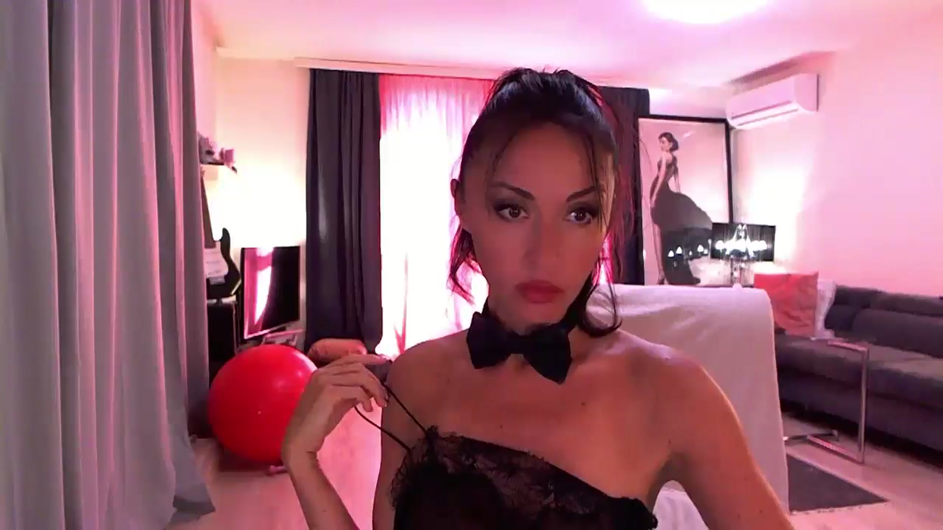 Gallery image thumbnail from Adrianna__'s myfreecams stream on, 04/19/2026, 14:44 image 18 of 20