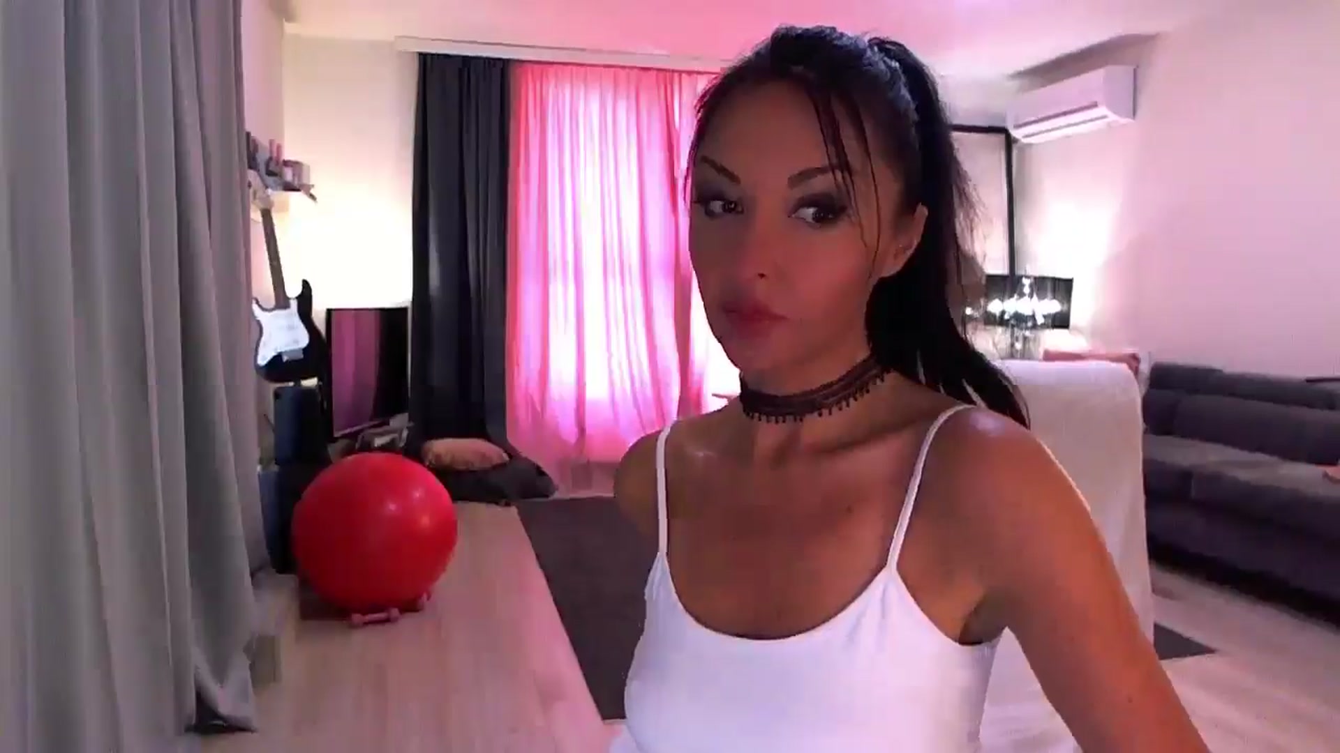 Gallery image thumbnail from Adrianna__'s myfreecams stream on, 05/04/2026, 10:10 image 16 of 20