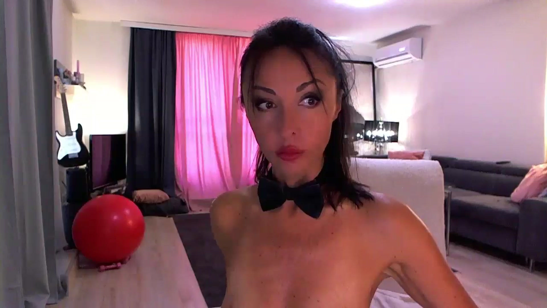 Gallery image thumbnail from Adrianna__'s myfreecams stream on, 05/06/2026, 07:57 image 14 of 20