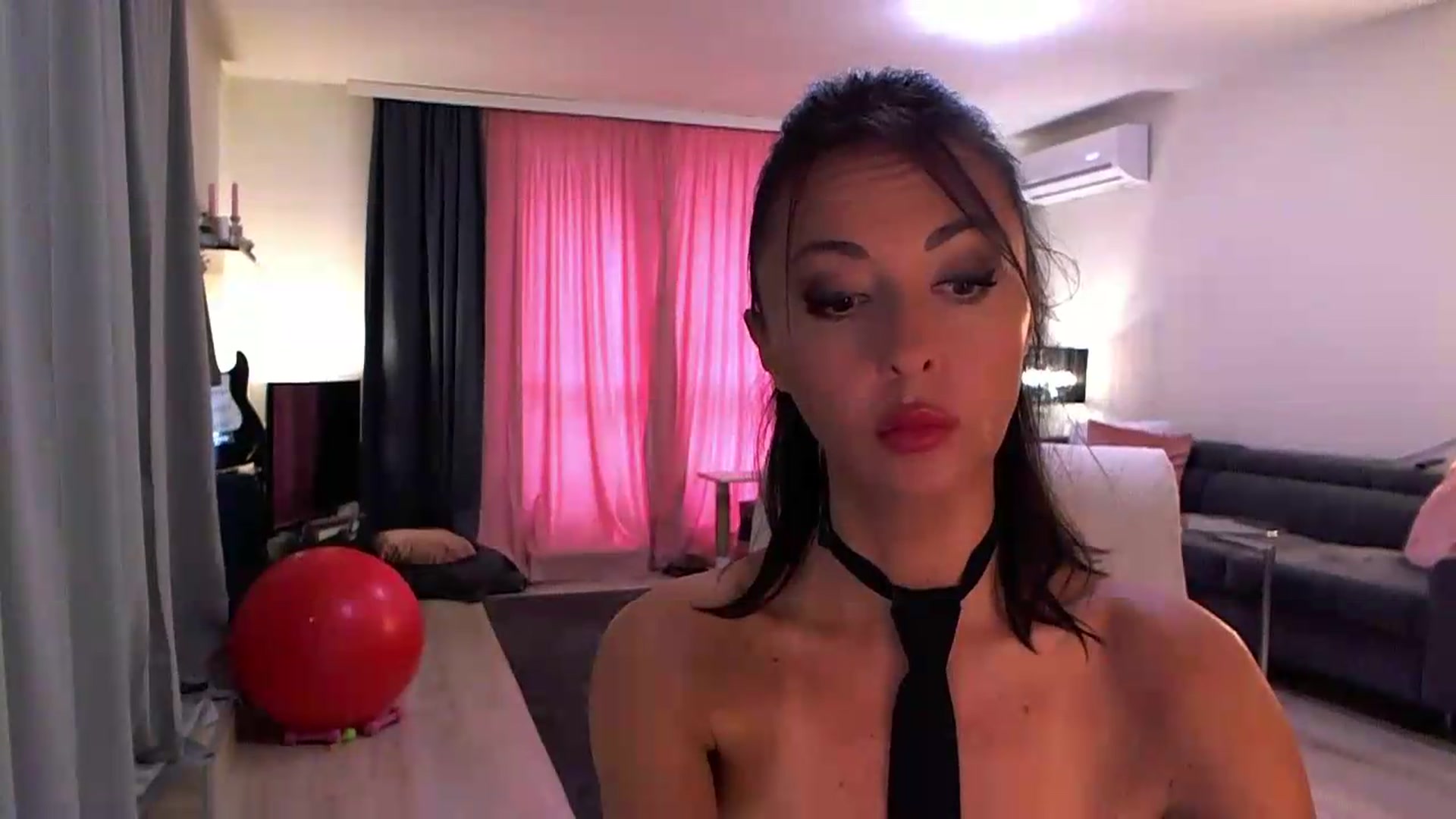 Gallery image thumbnail from Adrianna__'s myfreecams stream on, 05/23/2026, 08:42 image 18 of 20
